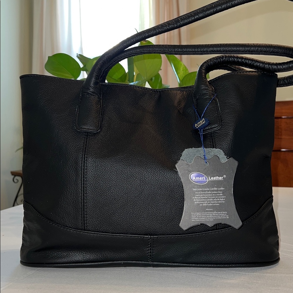 AmeriLeather Black Tote Bag